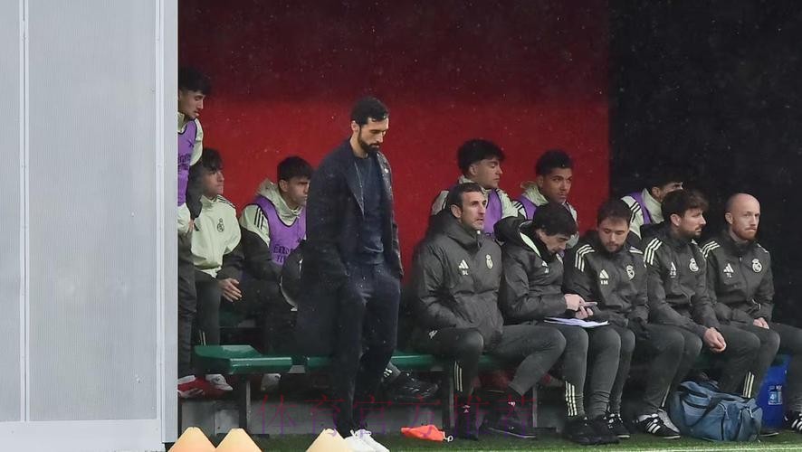 阿斯:皇马高层现场观战英格兰 密切关注贝林体能